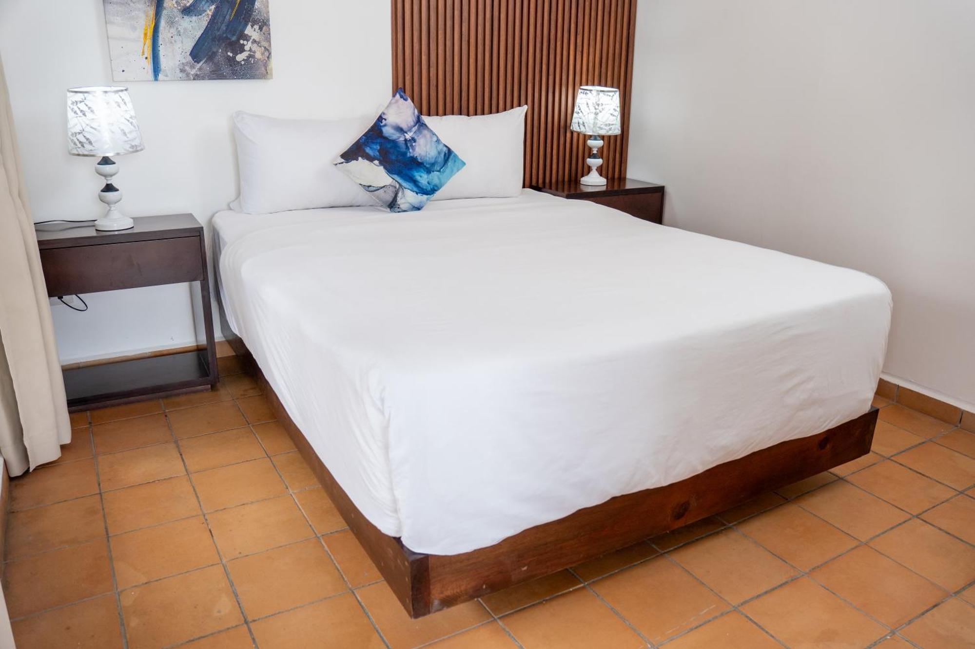 Hotel H4 El Paraiso Εξωτερικό φωτογραφία